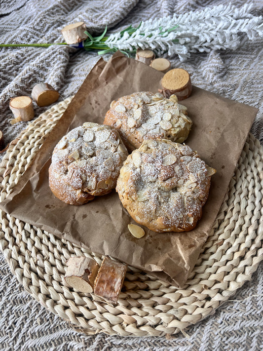 Almond Cookies