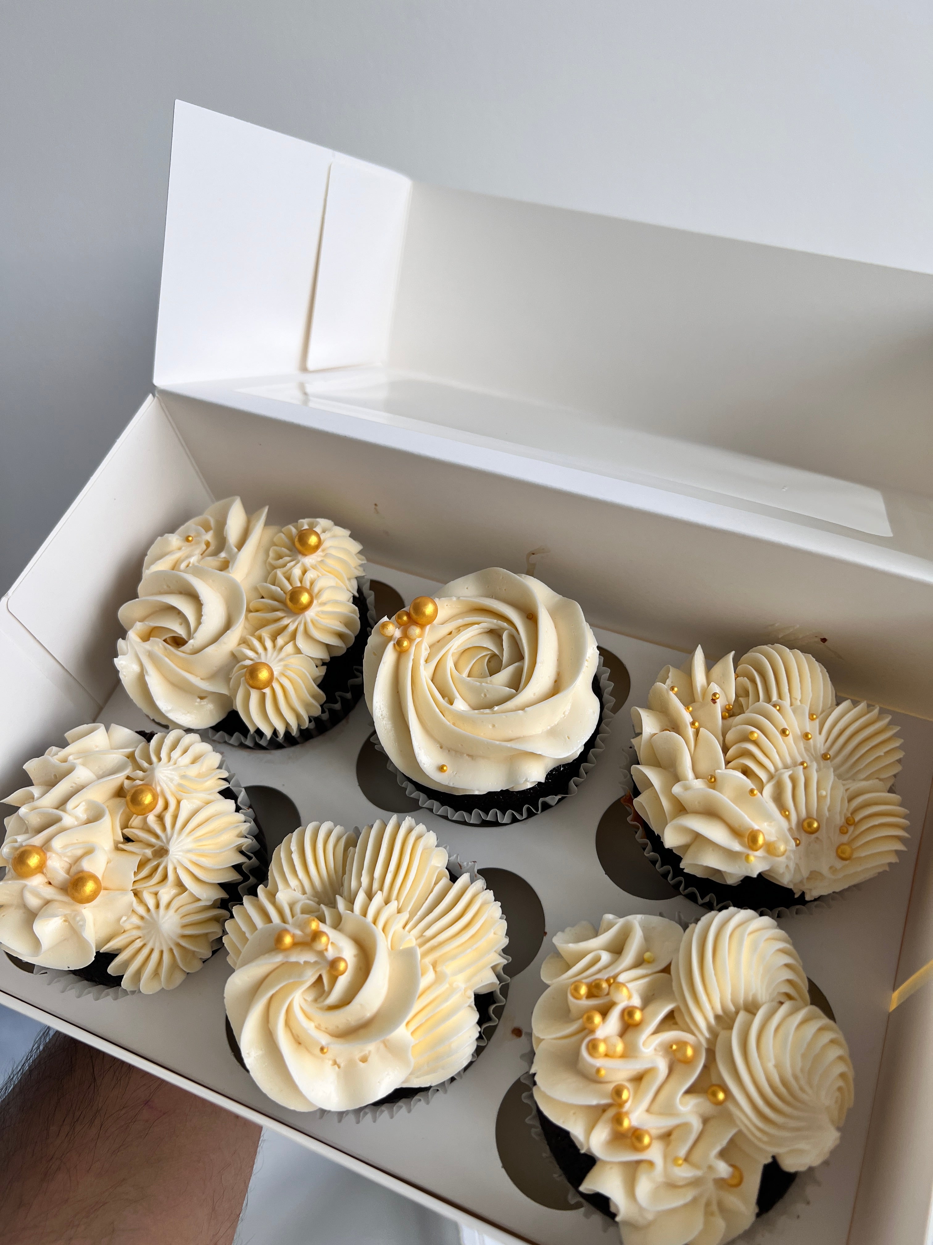 Fresh Design Cupcakes [Gold]