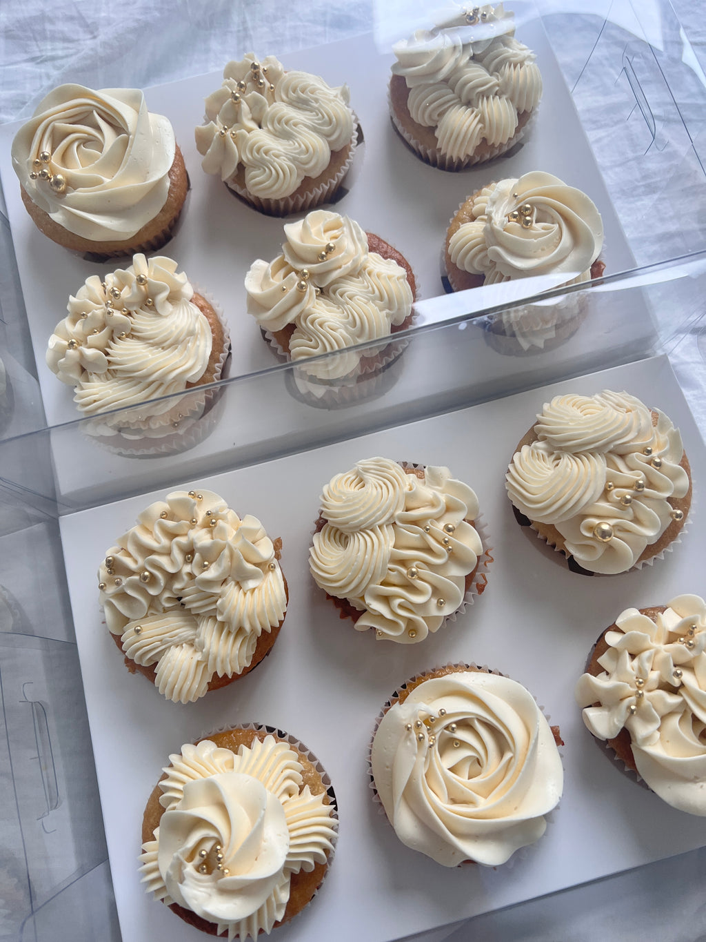 Fresh Design Cupcakes [Gold]