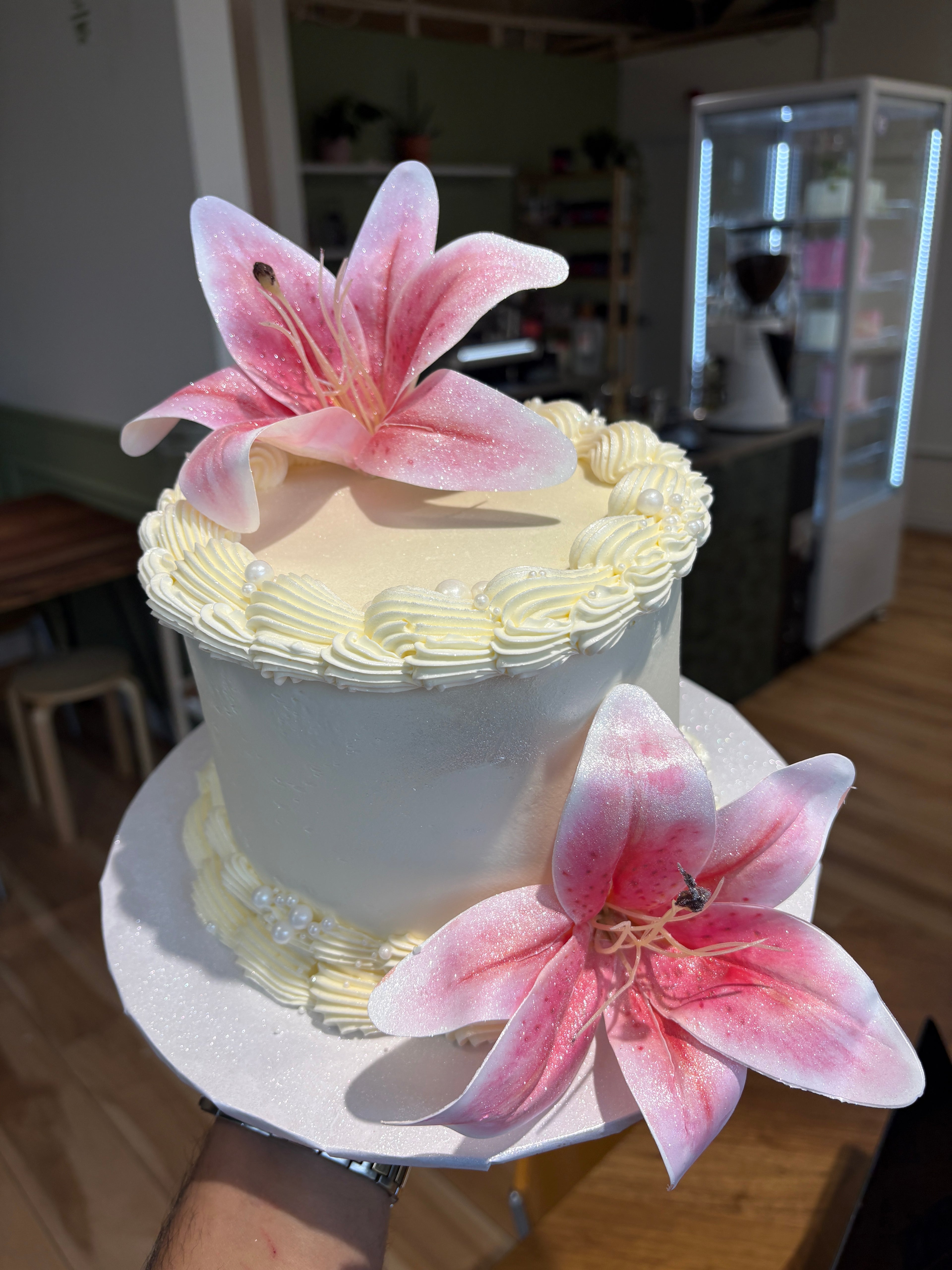 Lily cake