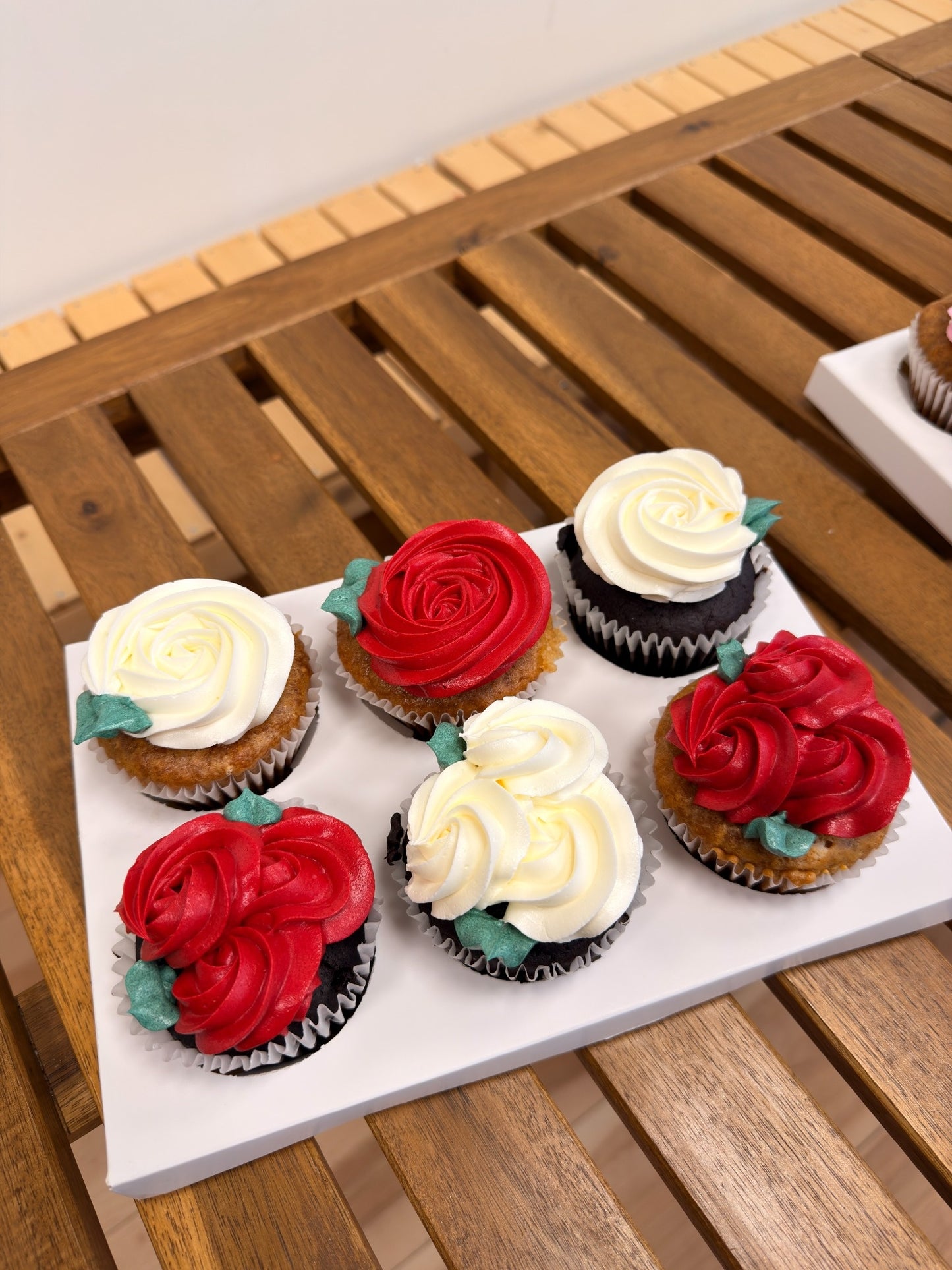 Valentines Cupcakes Gift Box [Pack of 6]