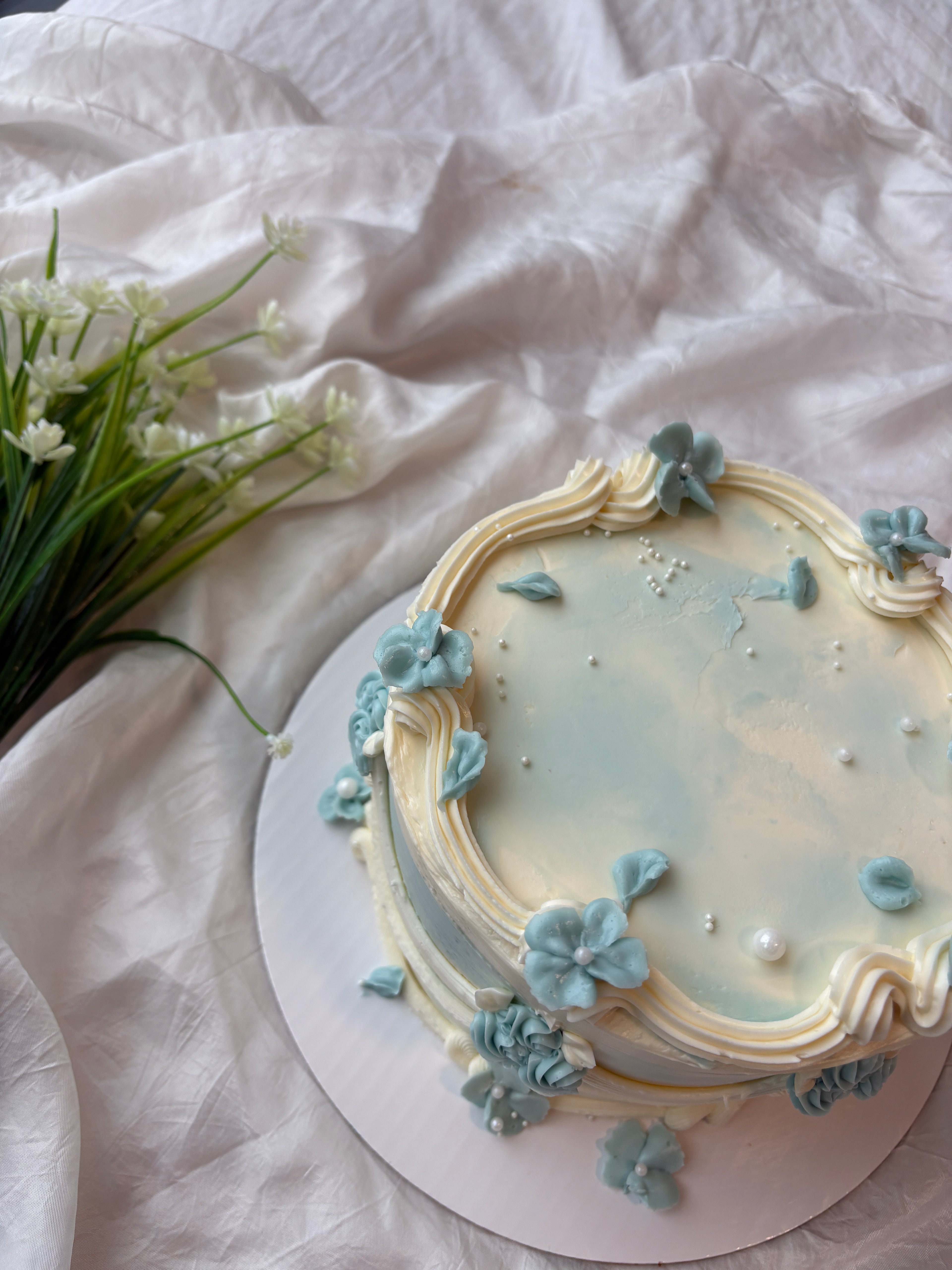 Dreamy floral cake