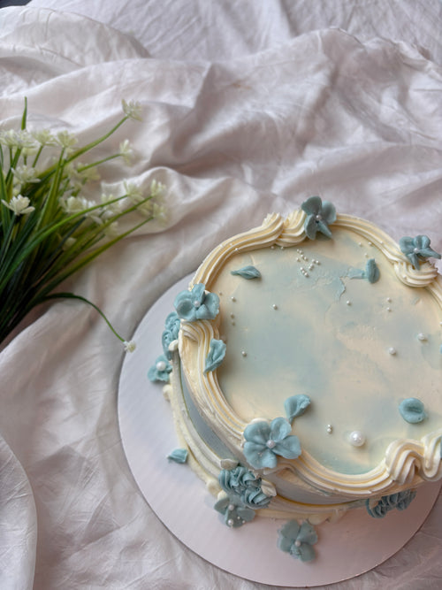 Dreamy floral cake