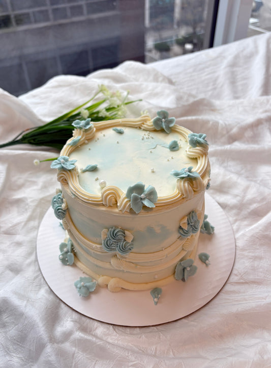 Dreamy floral cake