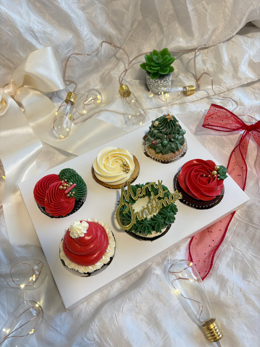 Christmas Cupcakes [ Pack of 6 ]