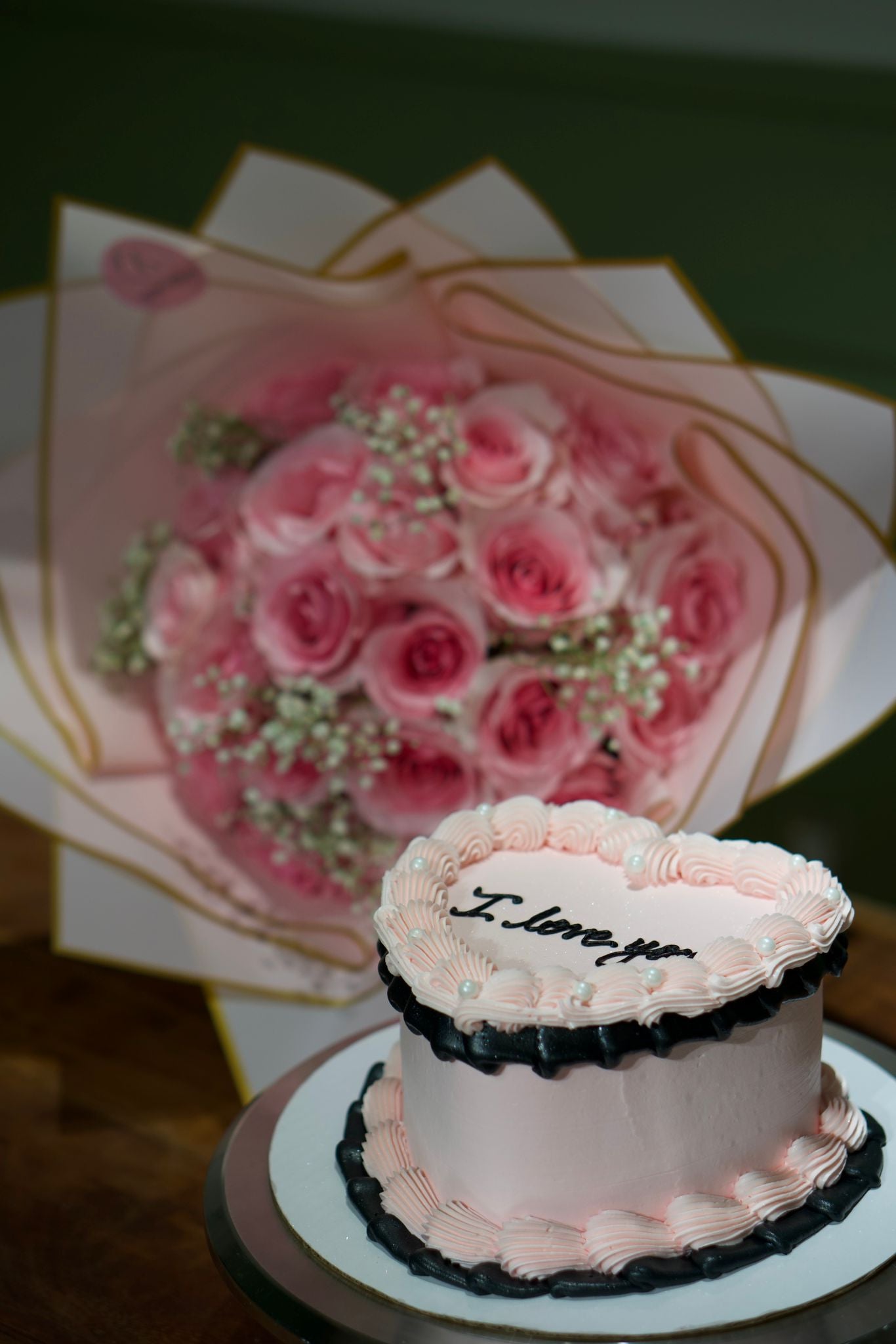 Cake Plus Bouquet Combo